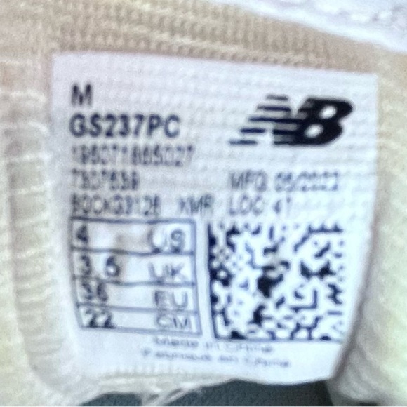 New Balance 237 Pastel Pink Blue White Women’s Size 4 GS237PC - Picture 8 of 8